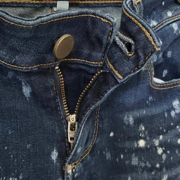 PAIGE Verdugo Ultra Skinny Paint/Bleach Sp… - Picture 10 of 16